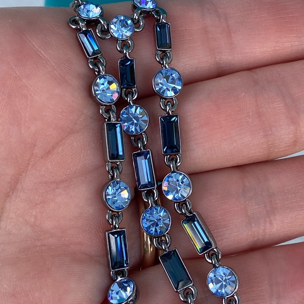 Givenchy gunmetal necklace with blue Swarovski, plus earrings - Picture 3 of 15